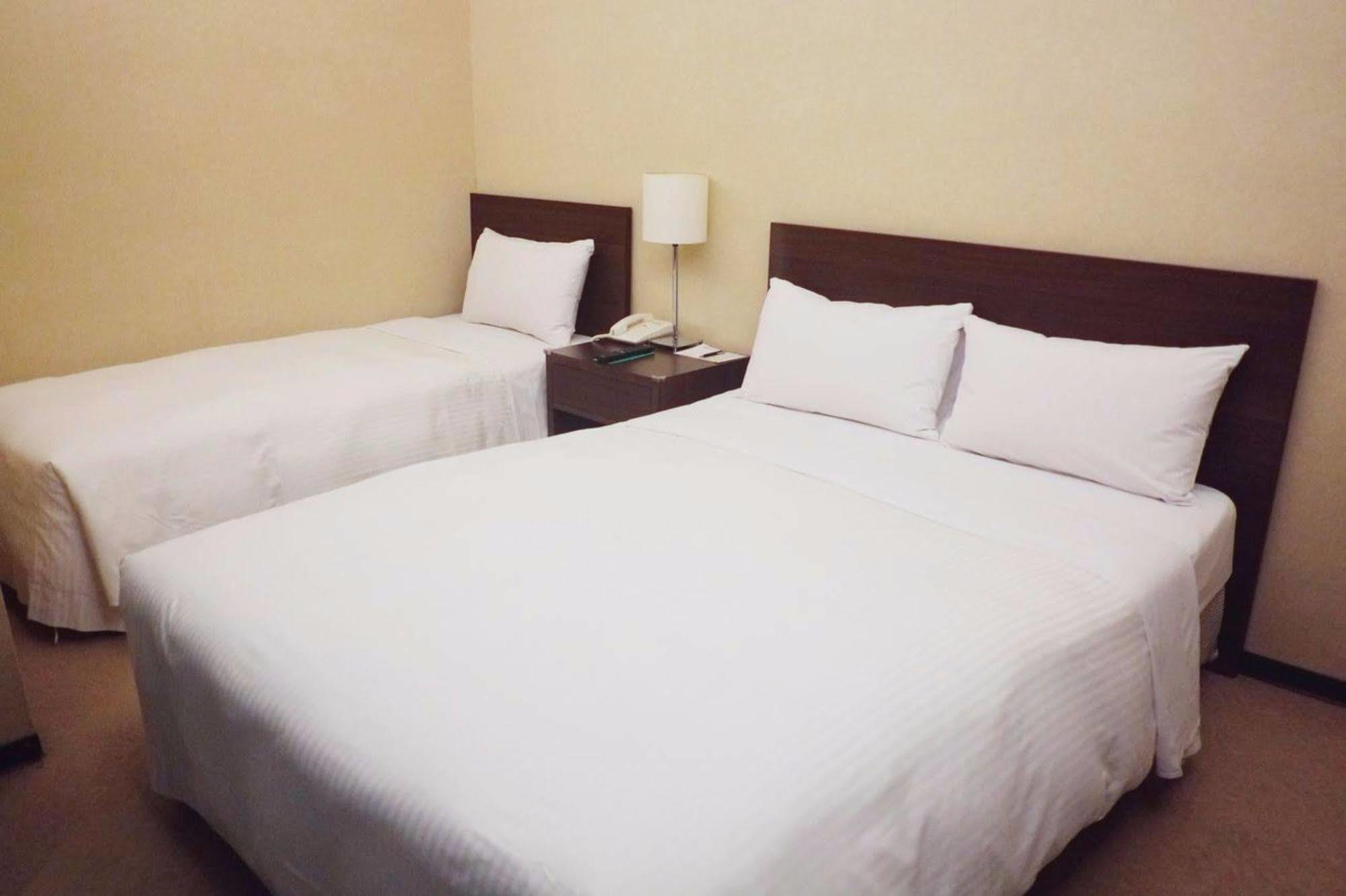 Onetel - Ximen Otel Zhonghe  Dış mekan fotoğraf